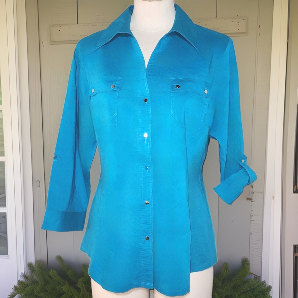 Zach and Rachel 3/4 sleeve roll up snap button down top with pockets